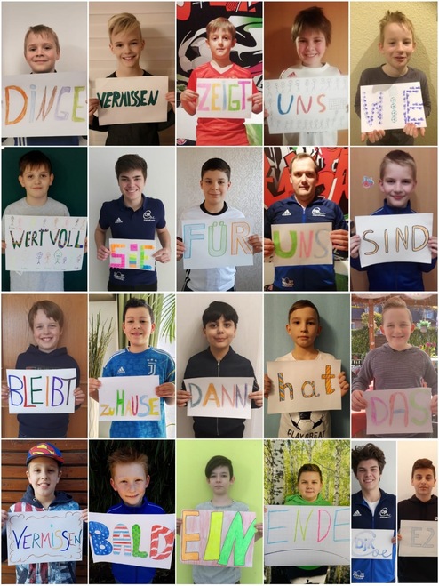 Collage von Jungen, die farbige Schilder mit positiven Botschaften in Händen halten.