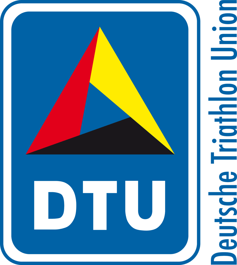 Logo der Deutschen Triathlon Union mit stilisierten Dreiecken in rot, gelb und schwarz auf blauem Hintergrund.